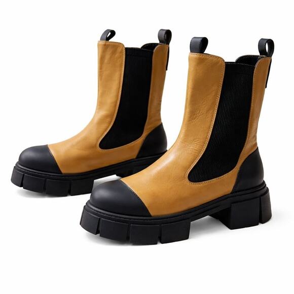 Free People Shoes - Free People Maren Mid Chelsea Boots Tan & Black Leather Lug Sole EU 39.5 NEW